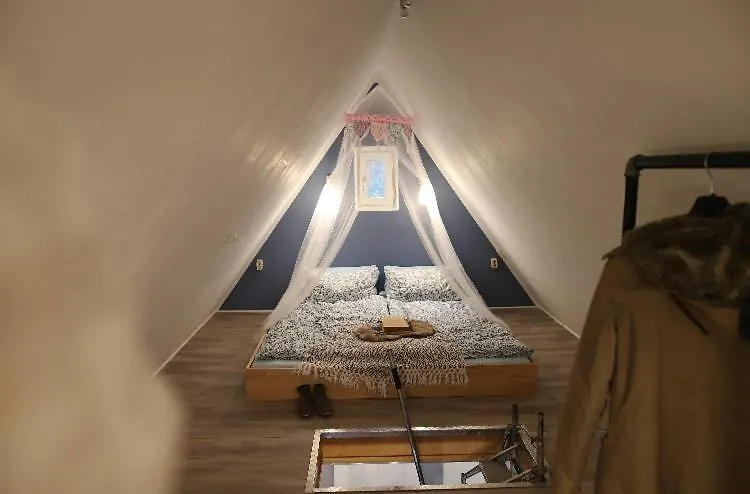 Holiday home Ferienhaus Steigerwald - Tiny House Direkt Am Wald Oberaurach